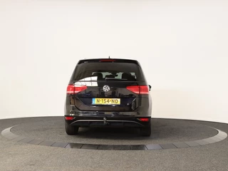 Volkswagen Touran Volkswagen Touran 1.0 TSI Comfortline | 7-persoons | Navigatie | Afn. Trekhaak | S - afbeelding nr 9