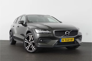 Volvo V60 Volvo V60 Cross Country 2.0 B5 AWD Pro 250pk > Kleur: PINE GREY/Blis/Trekhaak/Pilot assist... - afbeelding nr 4