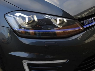 Volkswagen Golf Volkswagen Golf TSI GTE 204PK DSG / RNS / LED *NAP* - afbeelding nr 39