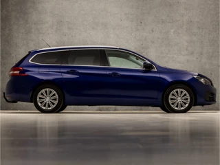 Peugeot 308 (PANORAMADAK, APPLE CARPLAY, GROOT NAVI, 360 CAMERA, LEDER, SPORTSTOELEN, ADAPTIVE CRUISE, GETINT GLAS, TREKHAAK, LANE ASSIST, NIEUWSTAAT) - afbeelding nr 4