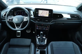 Volkswagen T-Roc Volkswagen T-Roc 1.5 TSI / 3x R-Line / Black Style / 150PK / DSG / Navi / Camera / VC / Trekhaak / 18
