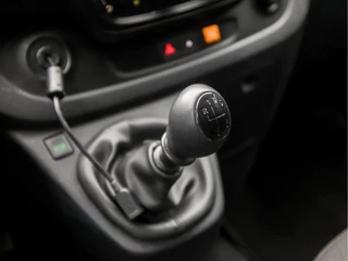 Opel Vivaro (MARGE, NAVIGATIE, BLUETOOTH, AIRCO, CRUISE, LM VELGEN, STUURWIEL MULTIFUNCTIONEEL, TREKHAAK, NIEUWE APK, NIEUWSTAAT) - afbeelding nr 9