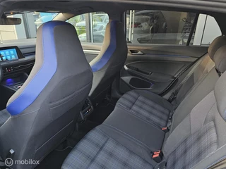 Volkswagen Golf Volkswagen Golf 1.4 eHybrid GTE Panorama/HUD/Camera/IQ Light - afbeelding nr 4