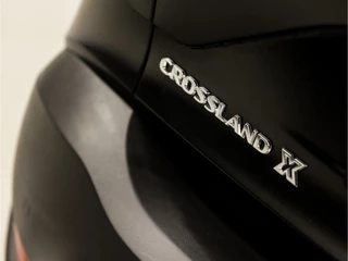 Opel Crossland X Opel Crossland X 1.2 Turbo Innovation Sport 131Pk (APPLE CARPLAY, GROOT NAVI, CLIMATE, KEYLESS, LM VELGEN, LEDER, SPORTSTOELEN, TREKHAAK, CRUISE, PARKEERSENSOREN, NIEUWE APK, NIEUWSTAAT) - afbeelding nr 30