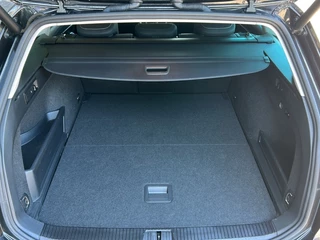 Volkswagen Passat Volkswagen Passat Variant 1.4 TSI DSG GTE TREKHAAK/CAMERA/MEMORY/DYNAUDIO/NAVI/ACC/STOELVERW - afbeelding nr 10