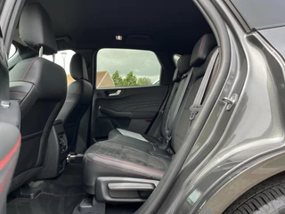 Ford Kuga Ford Kuga 2.5 PHEV ST-Line X 225pk | Driver Assistance Pack | Wegklapbare Trekhaak | Winterpack | Verlengde Fabrieksgarantie tot 05-2028 - afbeelding nr 15