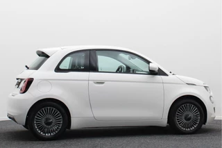 Fiat 500e Fiat 500e Icon 42 kWh Virtual Cockpit, Climate, Camera, Apple Carplay, Cruise, DAB, USB, 16'' - afbeelding nr 9