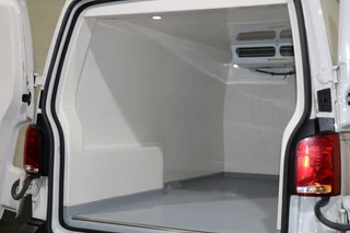 Volkswagen Transporter Volkswagen Transporter 2.0 TDI L2 H1 Koelwagen 0 Graden koeling Airco Sidebars - afbeelding nr 11