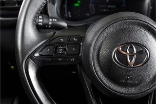 Toyota Yaris Cross Toyota Yaris Cross 1.5 Hybrid 115 First Edition (Facelift) | Dig.Cockpit | Adapt.Cruise | Stoelverwarming | Camera | PDC | App.Connect | Auto.Airco | LM 17