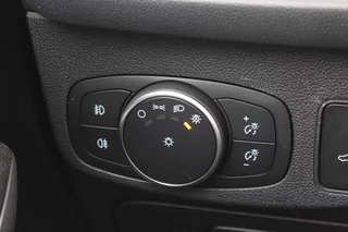 Ford Focus Ford Focus Wagon 1.0 EcoBoost Trend Edition Business / Apple CarPlay / Navigatie / Parkeerhulp V+A / Keyless / 16'' / Sportstoelen / Cruise Control - afbeelding nr 30