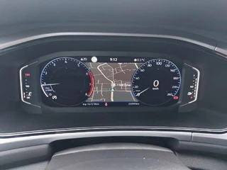 Volkswagen T-Roc Volkswagen T-Roc 1.0 TSI Life airco,navigatie,virtueeldashbord,parkeersensoren,stoelverwarming, - afbeelding nr 16