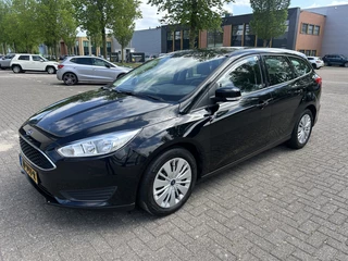 Ford Focus - 188951446-0