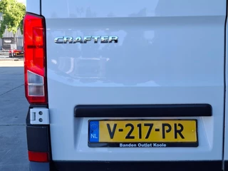 Volkswagen Crafter Volkswagen Crafter 35 2.0 TDI L3H3 Highline AIRCO / CRUISE CONTROLE / NAVI / CAMERA / TREKHAAK / CARPLAY - afbeelding nr 10