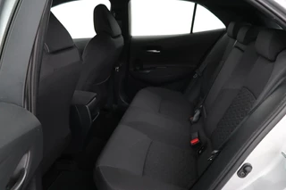 Toyota Corolla Toyota Corolla 1.8 Hybrid Business | Carplay | Camera |  Adaptive cruise | Full LED | DAB | Climate control | Bluetooth - afbeelding nr 6
