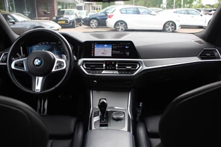 BMW 3 Serie BMW 3 Serie M340i xDrive / Trekhaak / Leder / Memory seats / 19'' / DAB / Navigatie / Stoelverwarming / DAB / Cruise Control - afbeelding nr 2