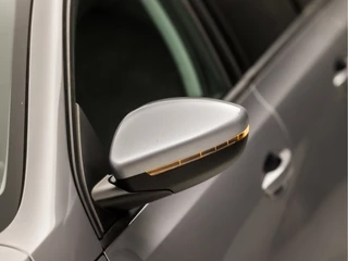 Peugeot 308 Peugeot 308 SW 1.2 PureTech Sport (PANORAMADAK, APPLE CARPLAY, GROOT NAVI, PARKEERSENSOREN, SPORTSTOELEN, GETINT GLAS, CRUISE, LANE ASSIST, NIEUWE APK, NIEUWSTAAT) - afbeelding nr 34