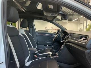 Volkswagen T-Roc Volkswagen T-Roc 1.5 TSI R-Line/ Camera/ Pano.Dak/ Virtual Dashboard - afbeelding nr 8