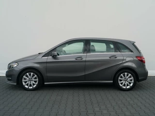 Mercedes-Benz B-Klasse Mercedes B-klasse 180 Automaat Ambition | Navigatie | Stoelverwarming | Trekhaak | 37.557 km - afbeelding nr 2