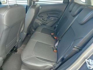 Ford EcoSport Ford EcoSport 1.0 EcoBoost 140PK,Titanium, airco,cruisecontrol,navigatie,stoelverwarming,parkeersensoren, - afbeelding nr 9