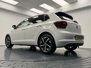 Volkswagen Polo Volkswagen Polo 1.0 TSi R-Line Automaat-Adapt.Cr.contr-Navigatie-Clima-Carplay-Parkeersensoren-Lm16''velgen - afbeelding nr 18