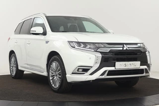Mitsubishi Outlander Mitsubishi Outlander 2.4 PHEV Intense+ | Schuifdak | Leder | Stoel & stuurverwarming | 360 camera | Navigatie | Carplay | Full LED | Standkachel - afbeelding nr 37