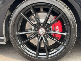 Volkswagen Golf Volkswagen Golf 2.0 TSI GTI Performance Pano Alcantara Virtual - afbeelding nr 34