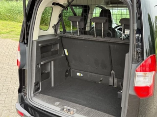 Ford Tourneo Courier Ford Tourneo Courier 1.0 Titanium - Panther Black - Navigatie/LMV/Clima - afbeelding nr 32
