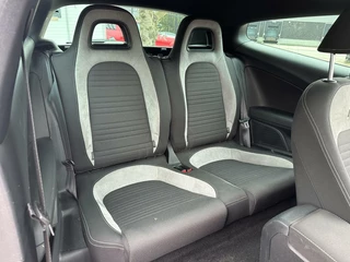 Volkswagen Scirocco Volkswagen Scirocco 1.4 TSI R-Line Ex/Interieur Xenon Climate Stoelverwarming - afbeelding nr 19