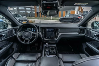 Volvo V60 Volvo V60 2.0 T6 340PK AWD R-Design Head Up|360|Pano|Bomvol! - afbeelding nr 9