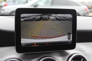 Mercedes-Benz CLA Mercedes-Benz CLA Shooting Brake 180 / Panoramadak / Camera / Half leder / Navigatie / 18'' / LED Koplampen / Stoelverwarming / Cruise Control - afbeelding nr 23