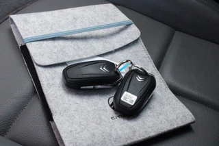 Citroën C5 Aircross Citroen C5 Aircross 1.6 Plug-in 225PK Hybrid BUSINESS | NAVIGATIE | APPLE CARPLAY/ANDROID AUTO | KEYLESS ENTRY/START | LED KOPLAMPEN | DODEHOEK DETECTIE | LICHTMETALEN VELGEN 18
