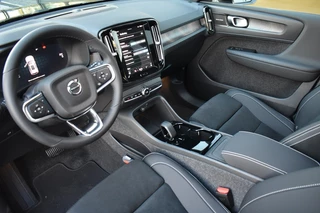 Volvo EX40 Volvo EX40 Extended Ultra Black Edition 252pk/82kWh | HEICO Verlaagd | Trek - afbeelding nr 4