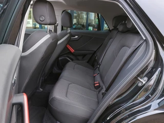 Audi Q2 30 TFSI 116pk Sport | Origineel NL + 1ste Eigenaar | Navi | Clima | Cruise | Panorama Schuifdak | Pdc | Licht+Regensensor | Sportstoelen | Privacy Glass | 17''lm - afbeelding nr 10