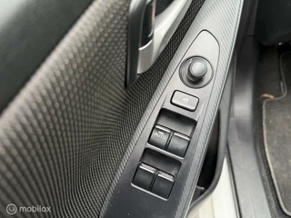 Mazda 2 Mazda 2 1.5 Skyactiv-G Luxury Automaat Navi Carplay PDC Cruise LED Stoelverwarming - afbeelding nr 29