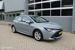 Toyota Corolla Toyota Corolla 1.8 Hybrid Business | 1e Eigenaar | Apple Carplay/Android Auto. - afbeelding nr 4