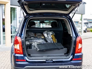 SsangYong Rexton SsangYong Rexton 2.2 E-XDI SAPPHIRE 3500kg Trekgewicht GRIJS Kenteken - afbeelding nr 11