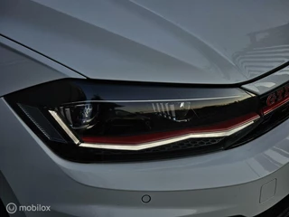 Volkswagen Polo Volkswagen Polo 2.0 TSI GTI Panorama/Keyless/Virtual/Beats/Camera - afbeelding nr 18