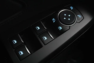 Ford Focus Ford Focus 1.5 EcoBoost Titanium | Stoel & stuurverwarming |  Adaptive cruise | Full LED | Camera | Trekhaak | Carplay | Climate control - afbeelding nr 29