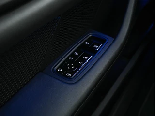Porsche Taycan Aut. *PANO | HEAT-PUMP | SPORT-CHRONO-PACK | LEATHER-MICROFIBRE | FULL-LED | MEMORY-PACK | BOSE-SOUND | AIR-SUSPENSION | BLINDSPOT | HEATED-SPORT-SEATS | CAMERA | DAB+ | ECC | PDC | 20''ALU* - afbeelding nr 23