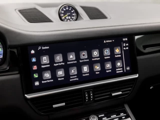 Porsche Cayenne 463Pk Automaat (SPORTCHRONO PAKKET, PANORAMADAK, ALCANTARA STUUR EN HEMEL, APPLE CARPLAY, LUCHTVERING, KUIPSTOELEN, SFEERVERLICHTING, 360 CAMERA, HEAD-UP DISPLAY, NIEUWSTAAT) - afbeelding nr 29