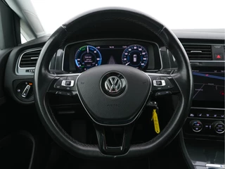 Volkswagen e-Golf Aut. *VIENNA-FULL-LEATHER | HEAT-PUMP | ADAPTIVE-CRUISE | FULL-LED | HEATED-SEATS | BLIS | DIGI-COCKPIT | NAVI-FULLMAP | SPORT-SEATS | CCS-FASTLOADER | KEYLESS | DAB+ | ECC | AMBIENT-LIGHT | - afbeelding nr 17