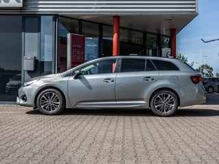 Toyota Avensis Toyota Avensis Touring Sports 1.8 VVT-i Bus. Pro - afbeelding nr 3