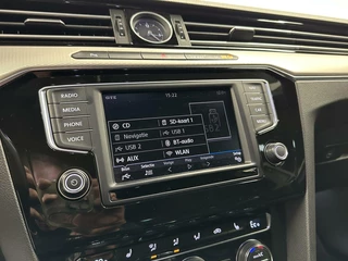 Volkswagen Passat Volkswagen Passat 1.4 TSI GTE Connected TREKHAAK-NAVI-DAB-STOELVERWARMING - afbeelding nr 24