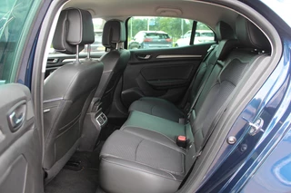 Renault Mégane Estate Renault Mégane Estate 1.2 TCe Bose / Trekhaak / Camera / Navigatie / Bose / 17'' / Half leder / Keyless / Dodehoek / DAB / Cruise Control - afbeelding nr 9