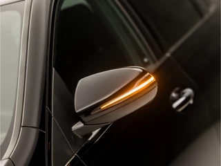 Mercedes-Benz B-Klasse 218Pk Automaat (APPLE CARPLAY, SFEERVERLICHTING, GROOT NAVI, WIDE SCREEN, CAMERA, LEDER, STOELVERWARMING, SPORTSTOELEN, KEYLESS, DAB+, ZWART HEMEL, NIEUWSTAAT) - afbeelding nr 44