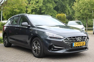 Hyundai i30 Hyundai i30 Wagon 1.0 T-GDI Comf.Smart Aut. Navi/Led/Pdc/Cam/16
