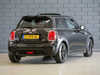 MINI Cooper MINI Cooper Mini 1.5 136PK Automaat Edition | JCW | PANODAK | LEDER | - afbeelding nr 2