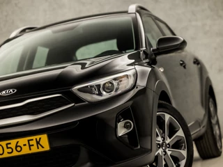 Kia Stonic (APPLE CARPLAY, NAVIGATIE, CAMERA, PARKEERSENSOREN, SPORTSTOELEN, CRUISE, GETINT GLAS, NIEUWE APK, NIEUWSTAAT) - afbeelding nr 16