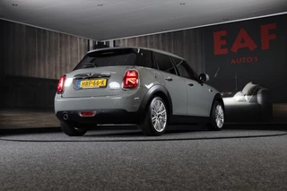 MINI Cooper Mini Mini 1.5 Cooper Chili 5 Deurs / AUT / Navi / Camera / Cruise Control / Open Pano / Led / Pdc / 17 Inch - afbeelding nr 5
