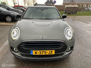 MINI Clubman Clubman 1.5 136pk / 100kw  Cooper Business  Steptronic Automaat  , 17 inch velgen zwart glans  & 4 nieuwe banden  , Navigatie , Parkeerhulp voor & achter , Prive glas , Key less entry ,  Dealer onderhouden - afbeelding nr 8